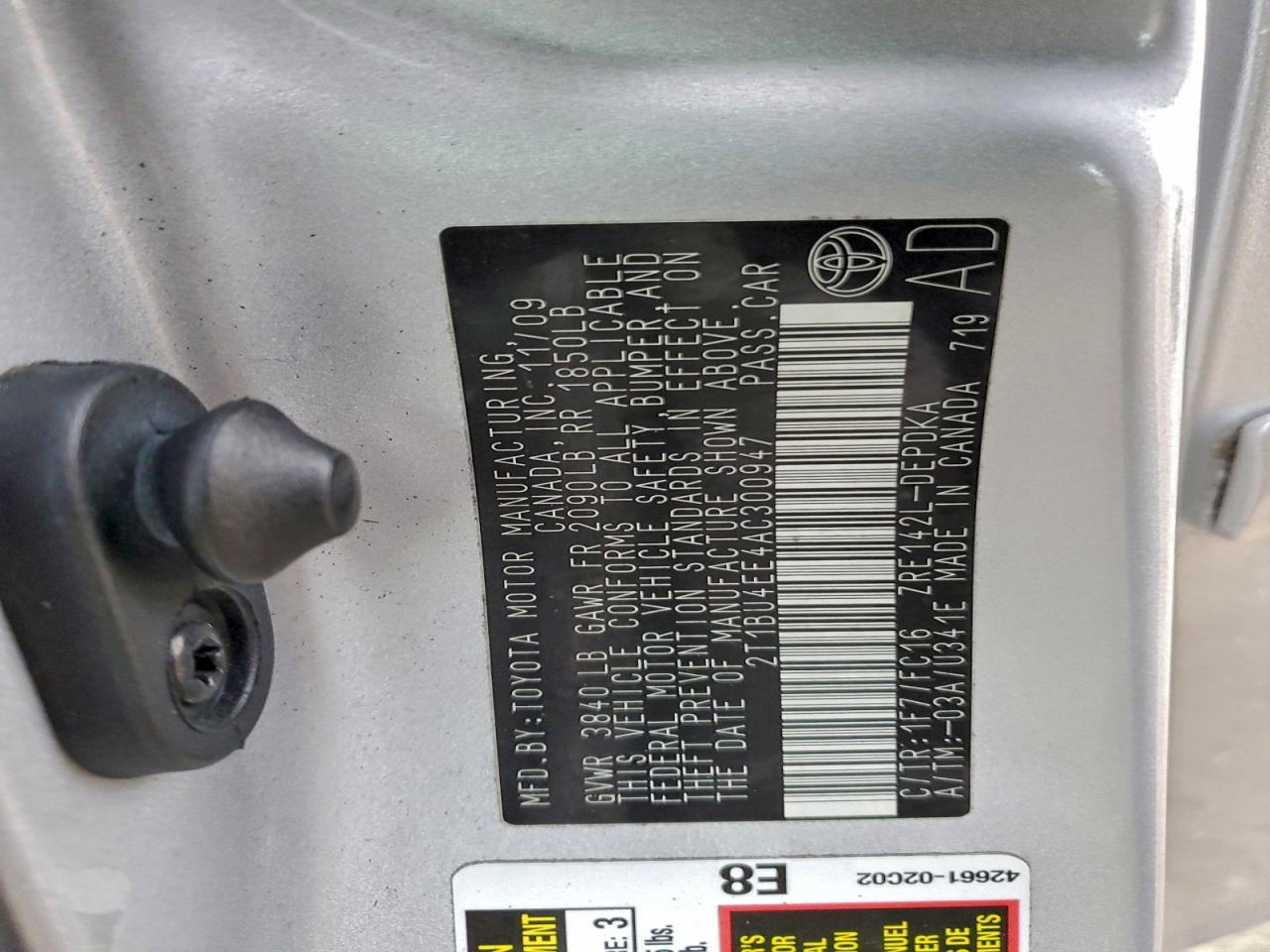 Toyota Corolla Base Image 11