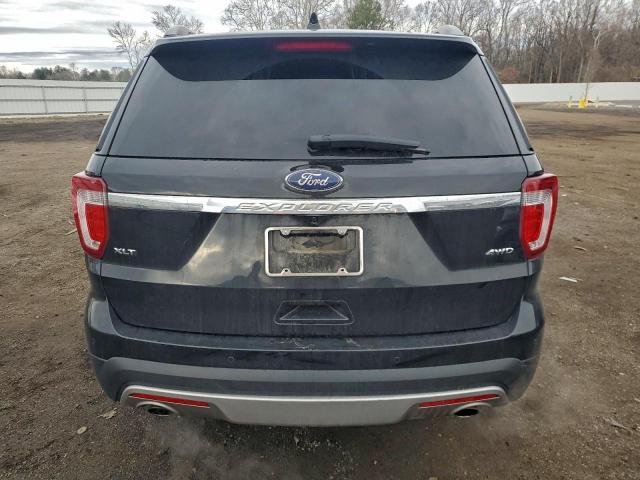 Ford Explorer Xlt Image 3
