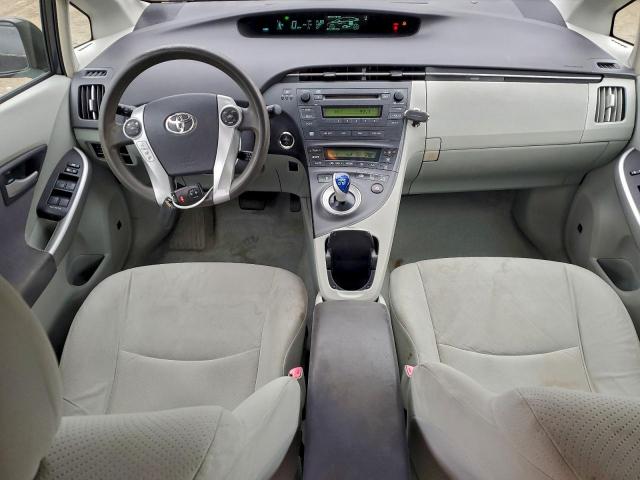 Toyota Prius Image 9