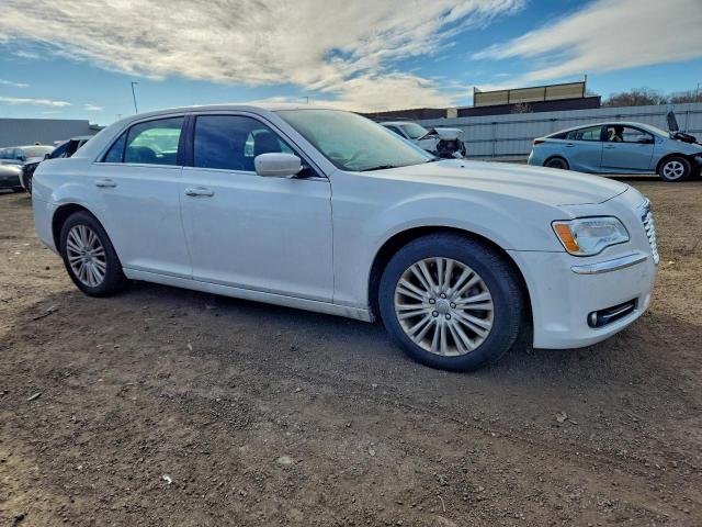 Chrysler 300 Image 6
