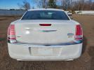 Chrysler 300 Image 8