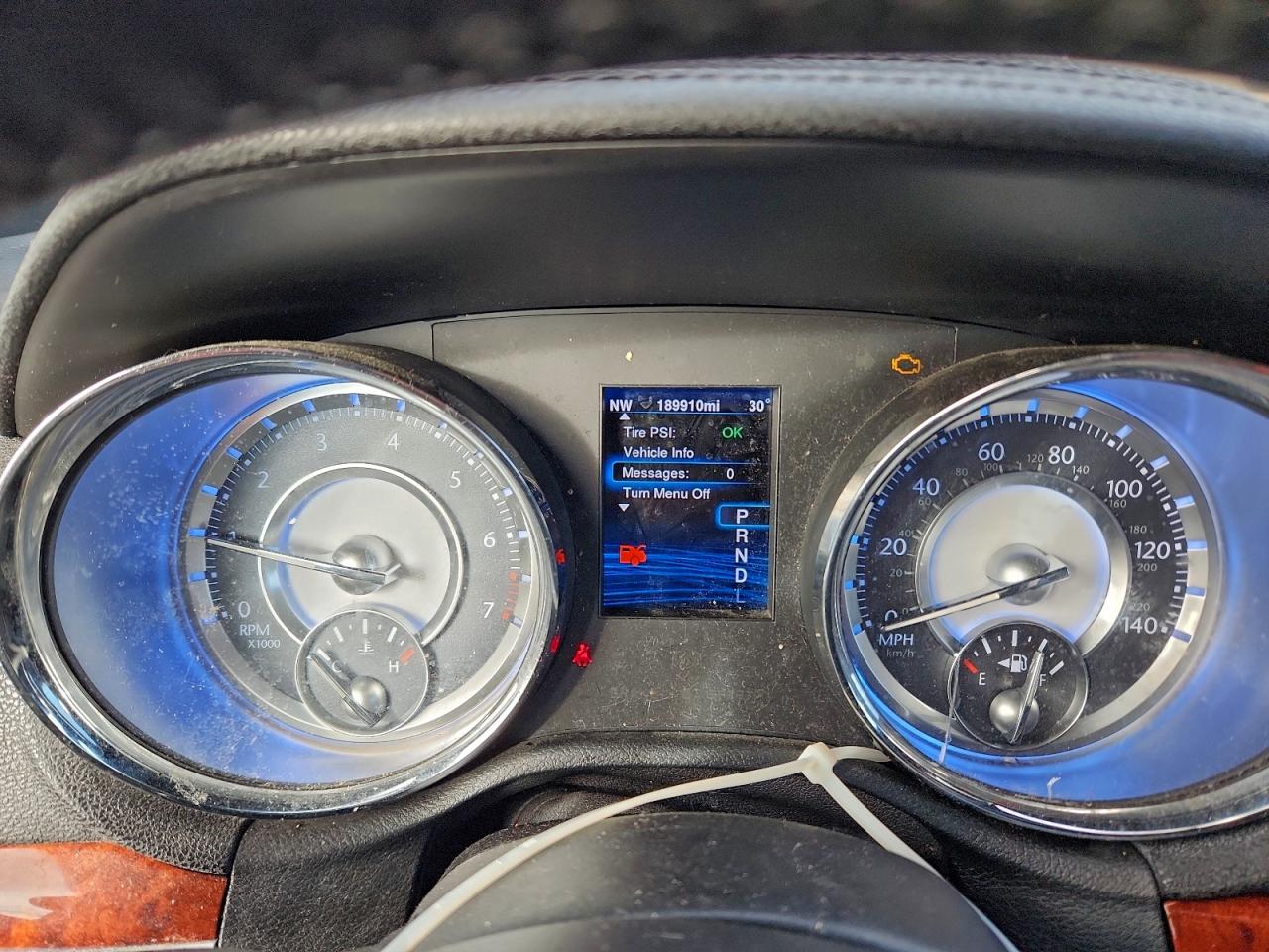 Chrysler 300 Image 3