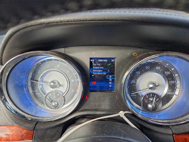 Chrysler 300 Image 3