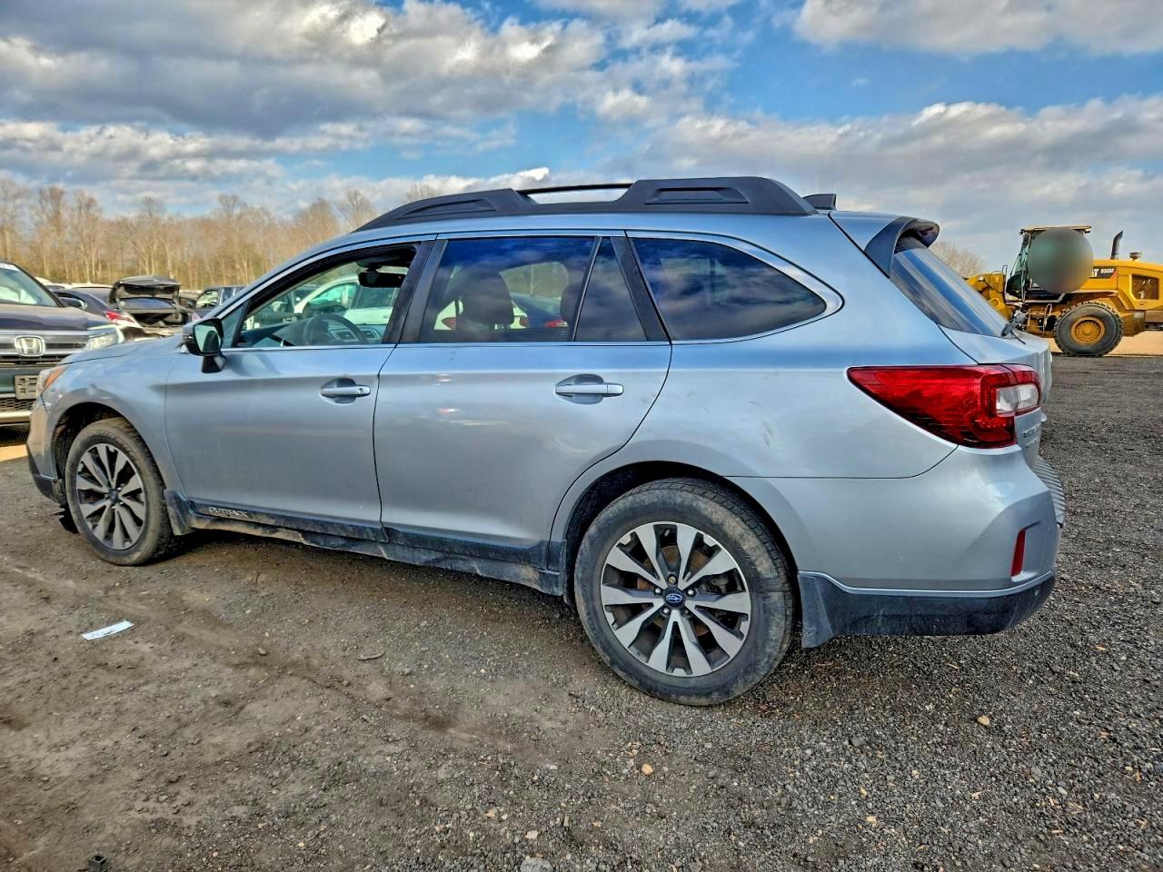 Subaru Outback 2.5i Limited Image 6