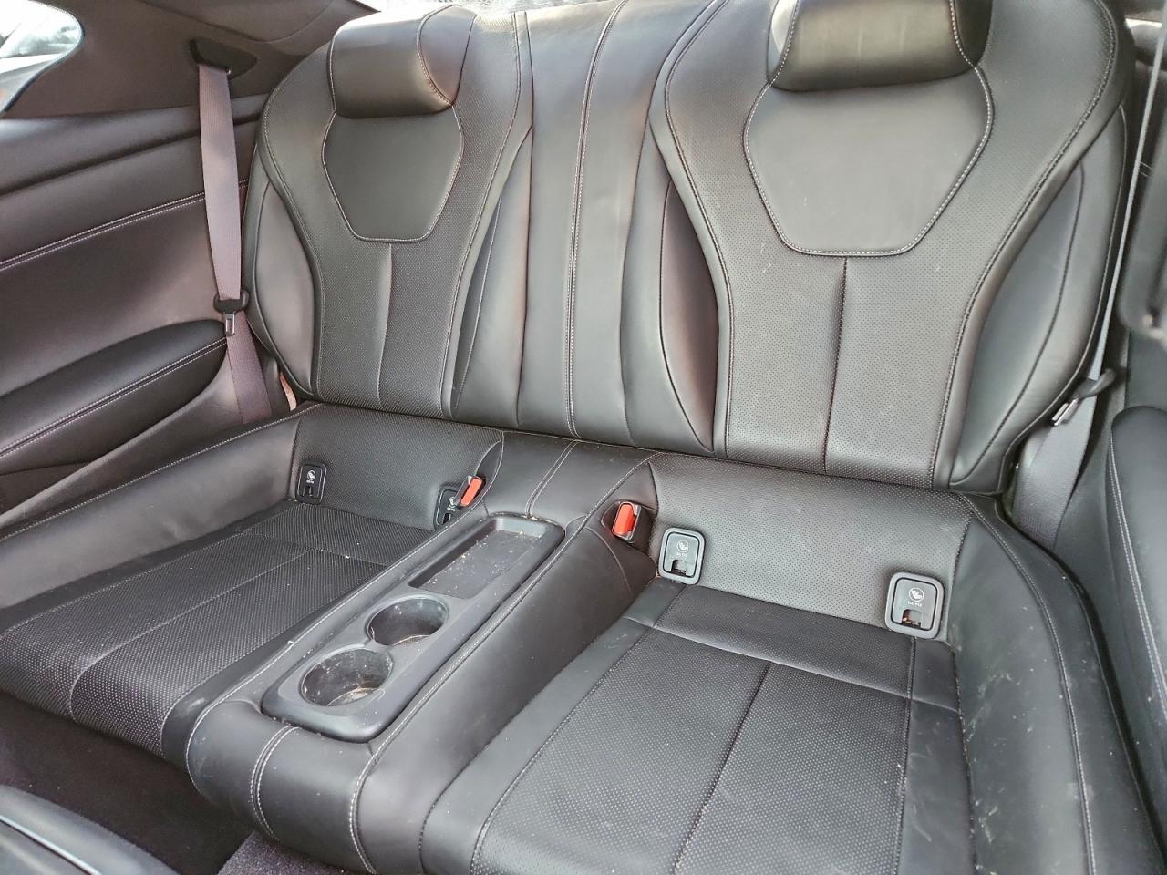 INFINITI Q60 Premium Image 9