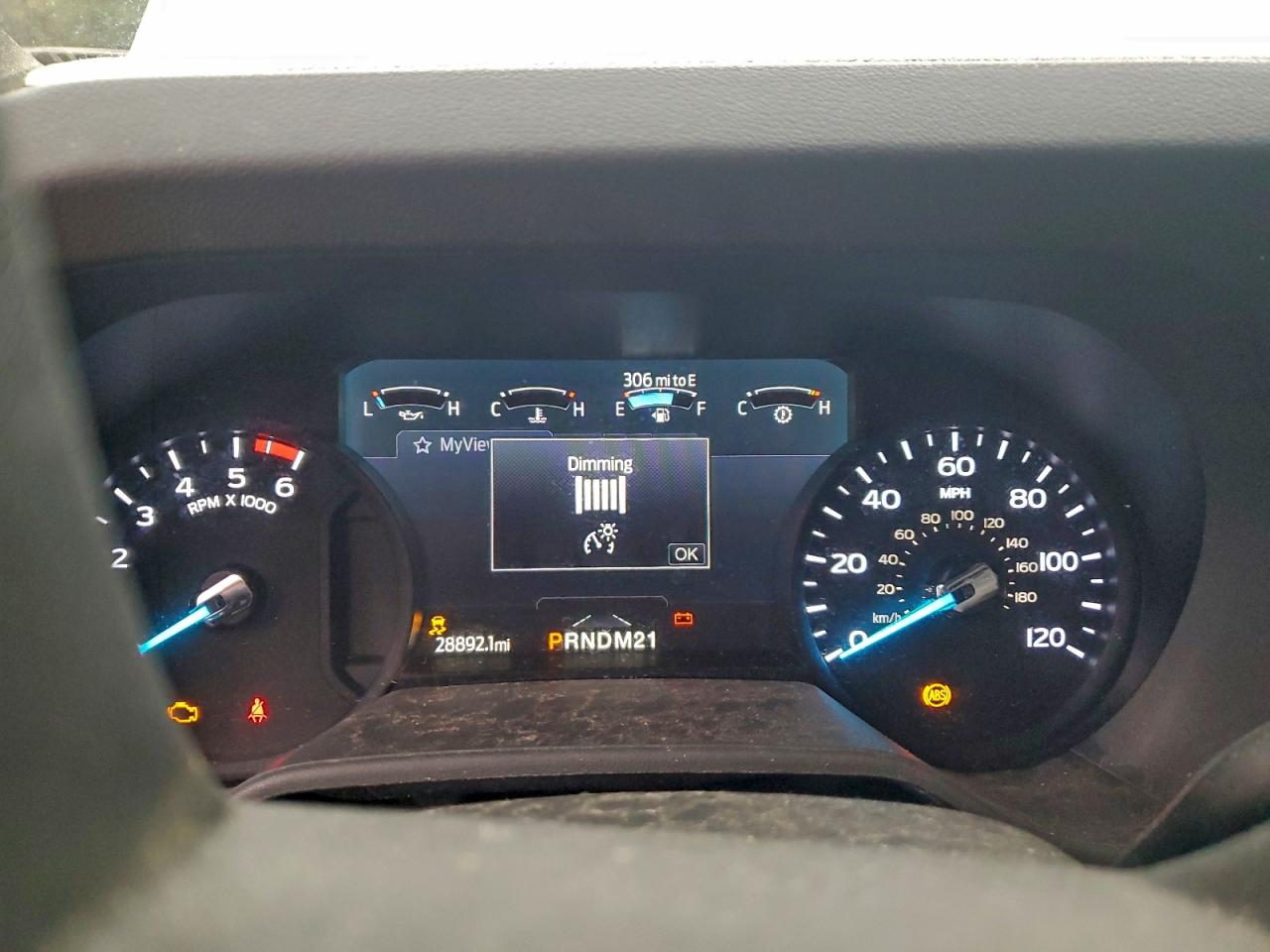 Ford Econoline E350 Super Duty Cutaway Van Image 13