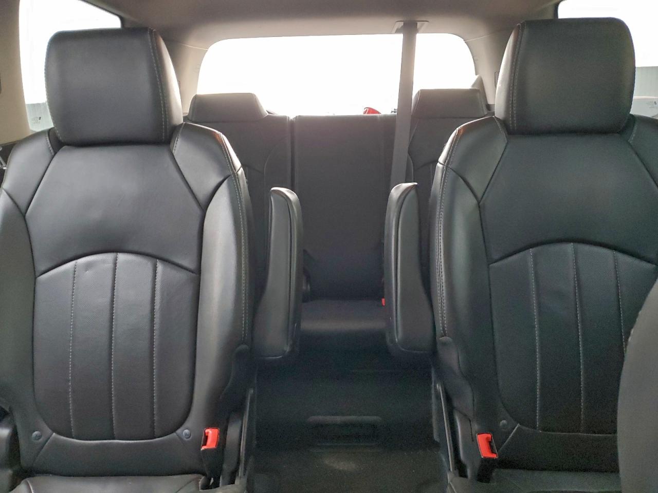 GMC Acadia Denali Image 6