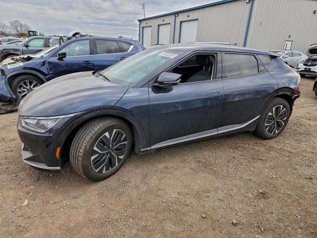  Salvage Kia EV6