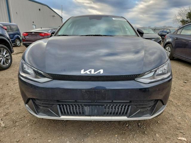 Kia EV6 Light Image 2