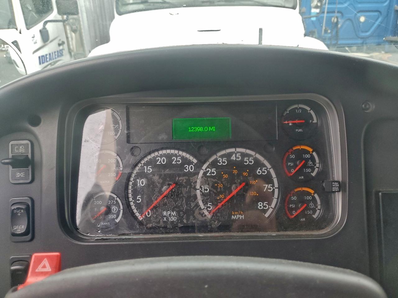 Freightliner M2 106 Medium Duty Image 6