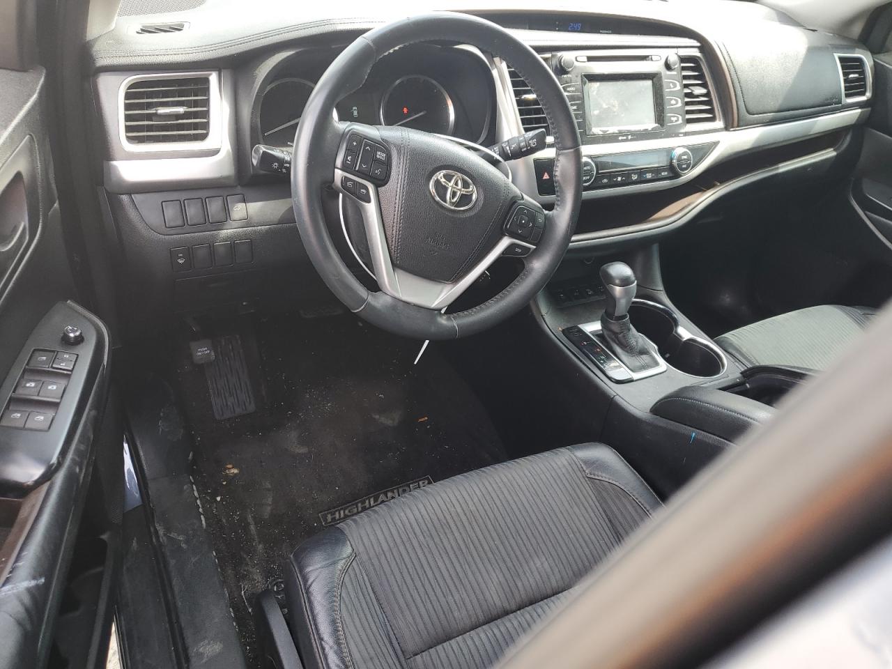 Toyota Highlander Le Image 3