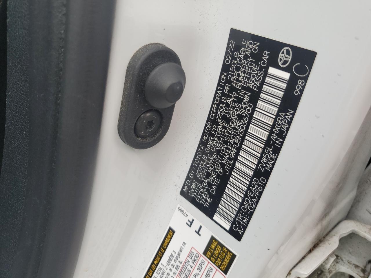 Toyota Prius Le Image 6