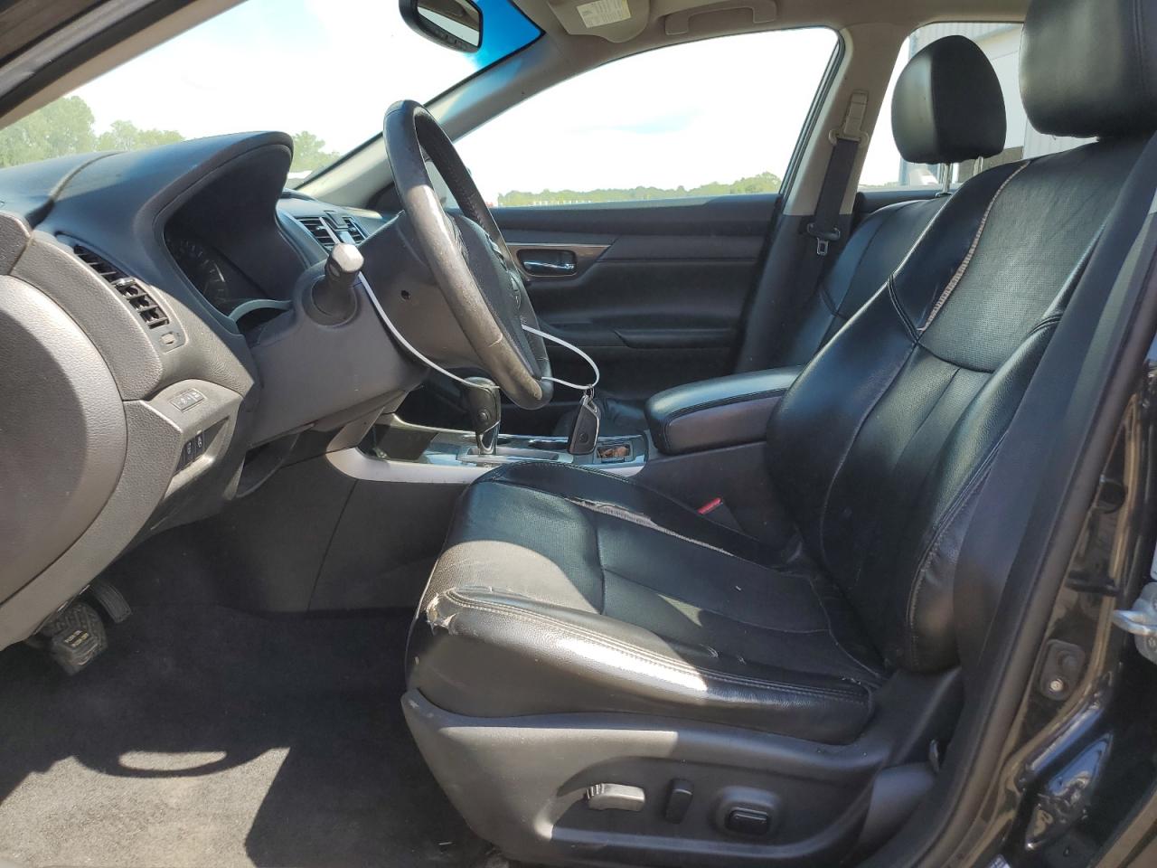 Nissan Altima 2.5 Image 6