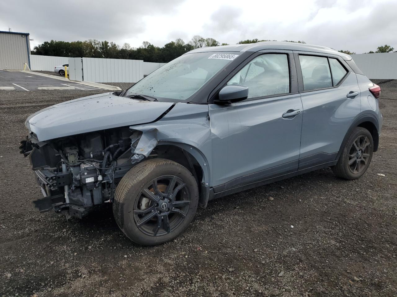 Nissan Kicks Sv Image 1