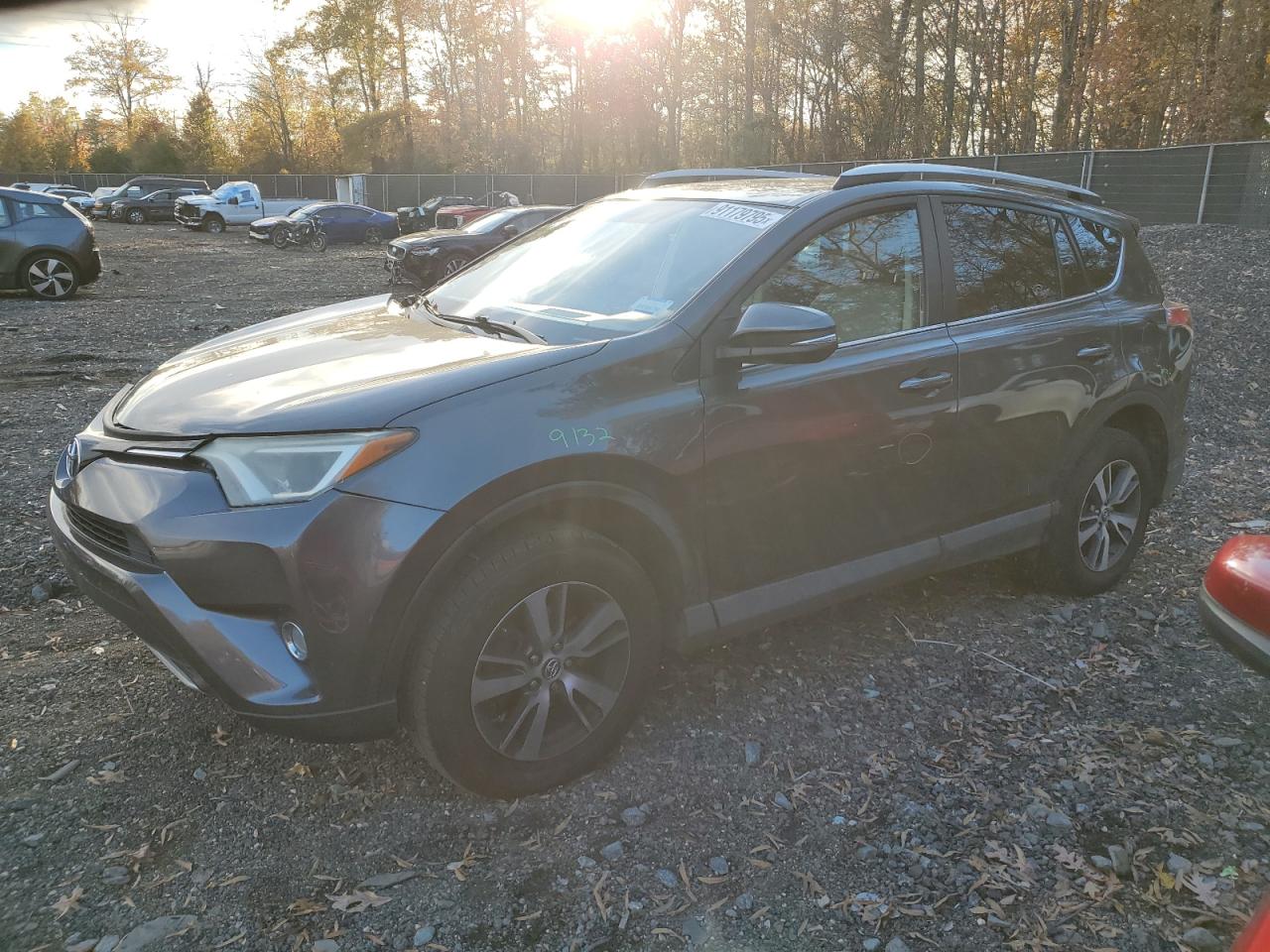 Toyota RAV4 Xle Image 1