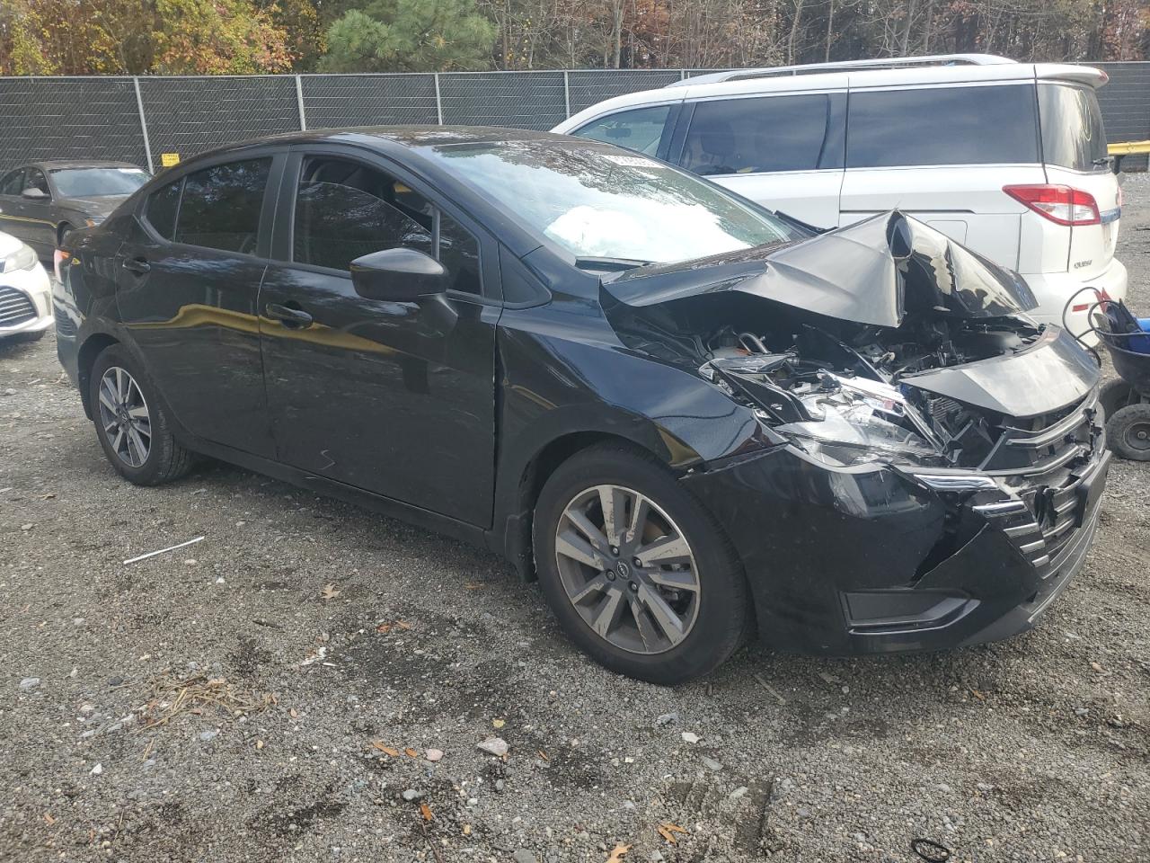 Nissan Versa Sv Image 2