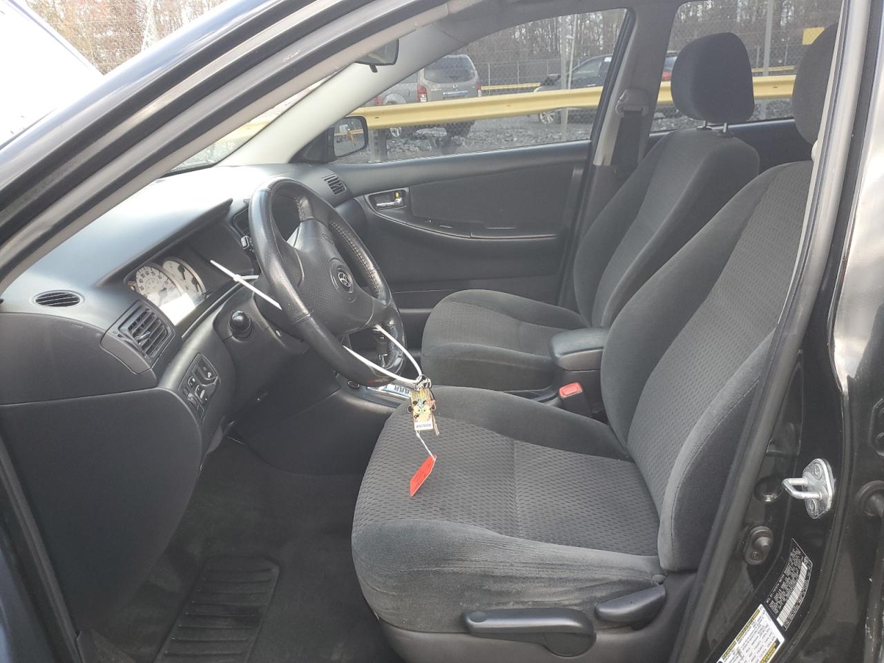 Toyota Corolla Ce Image 4