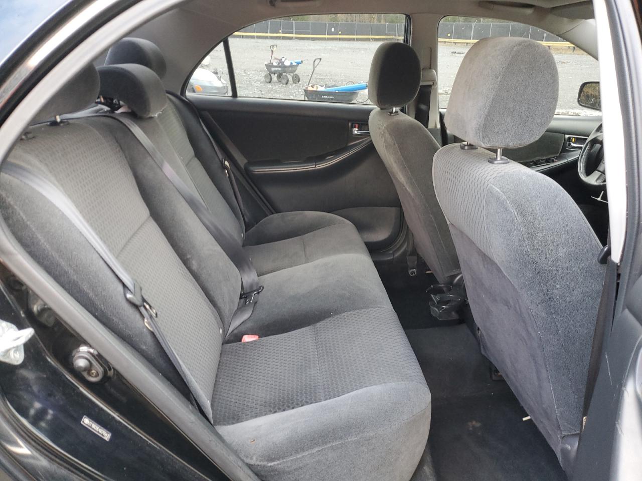 Toyota Corolla Ce Image 9