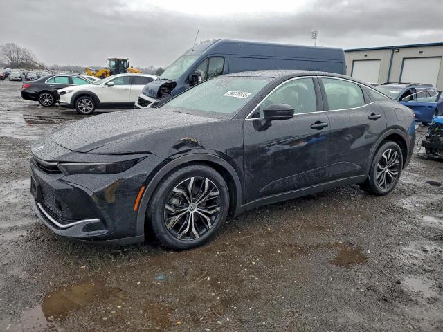  Salvage Toyota Crown Xle