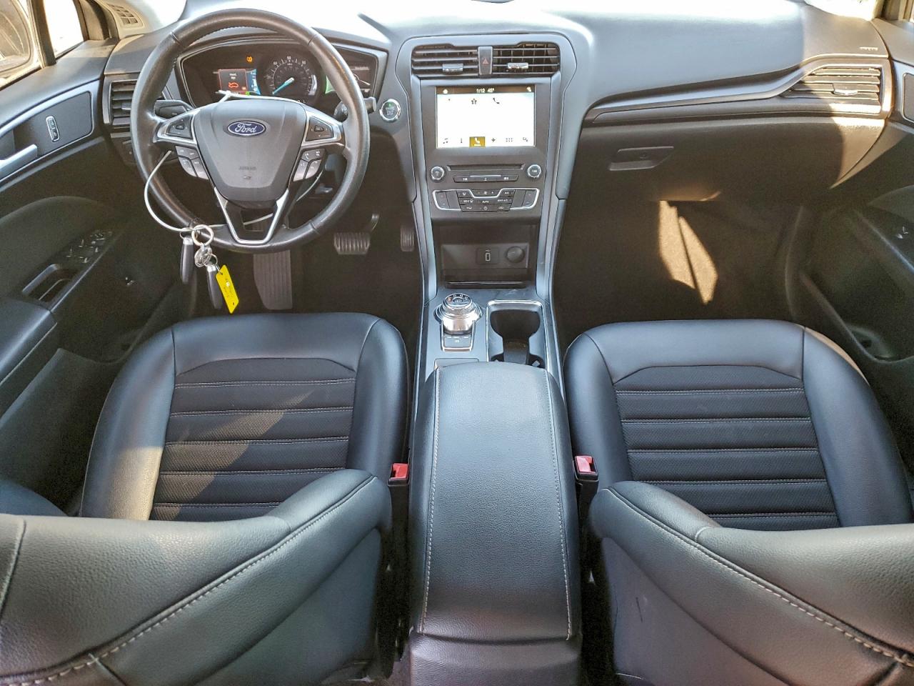 Ford Fusion Se Hybrid Image 5