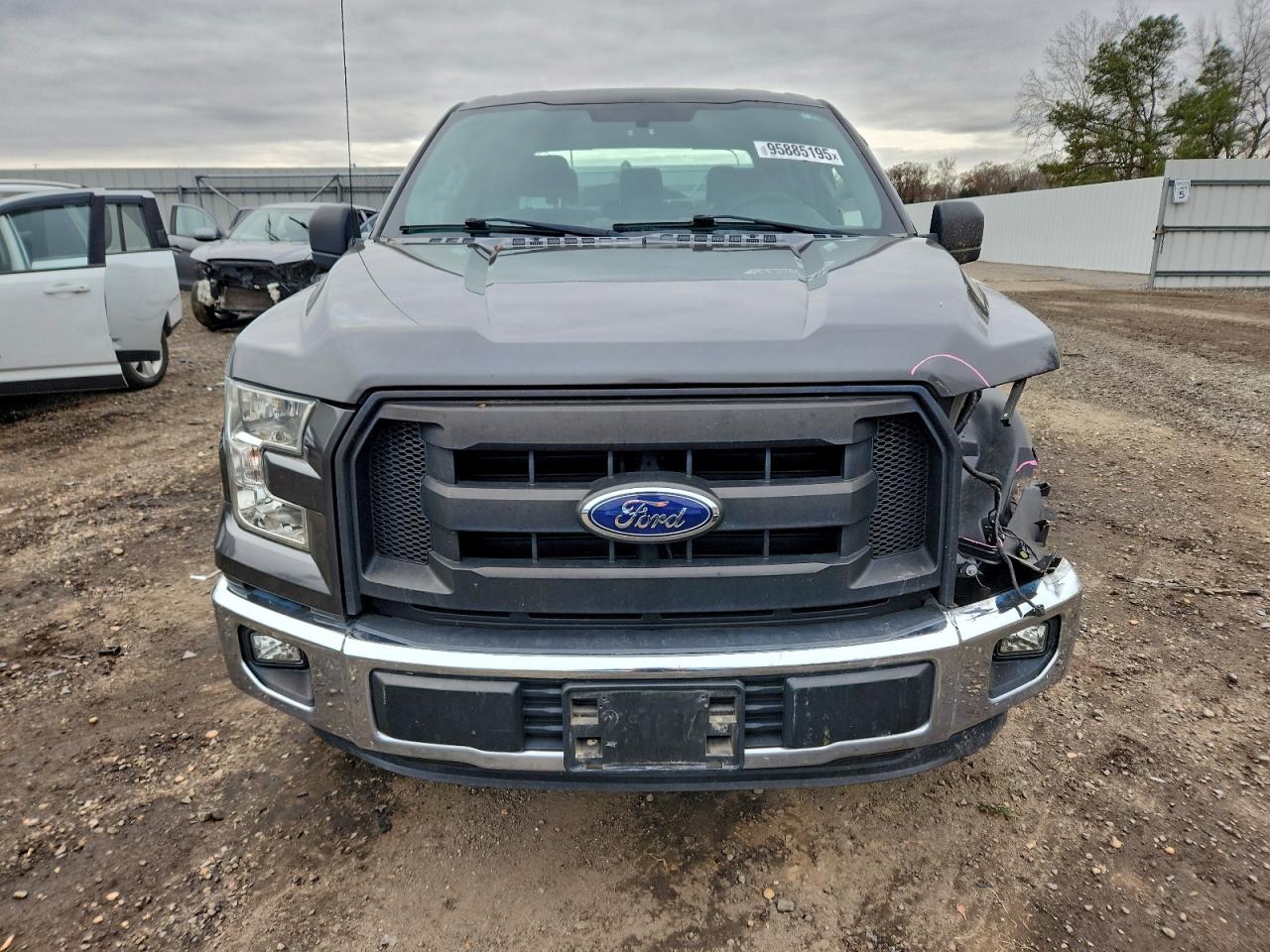 Ford F-150 Supercrew Image 9