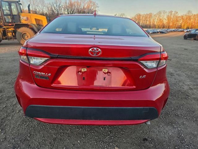 Toyota Corolla Le Image 12