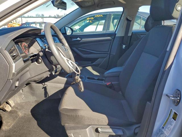 Volkswagen Jetta S Image 8