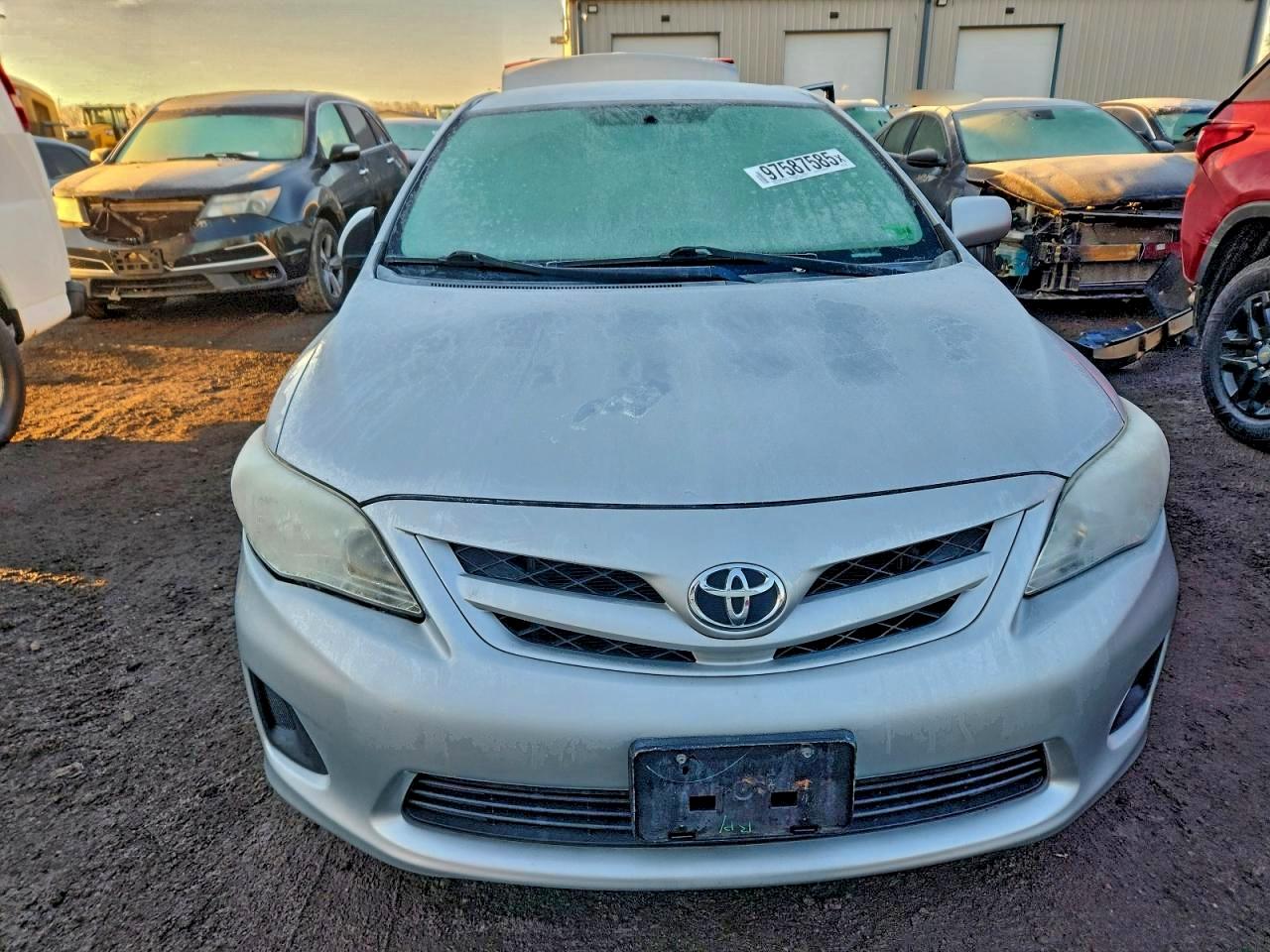 Toyota Corolla Base Image 5