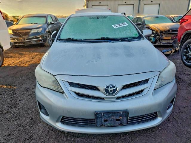 Toyota Corolla Base Image 5