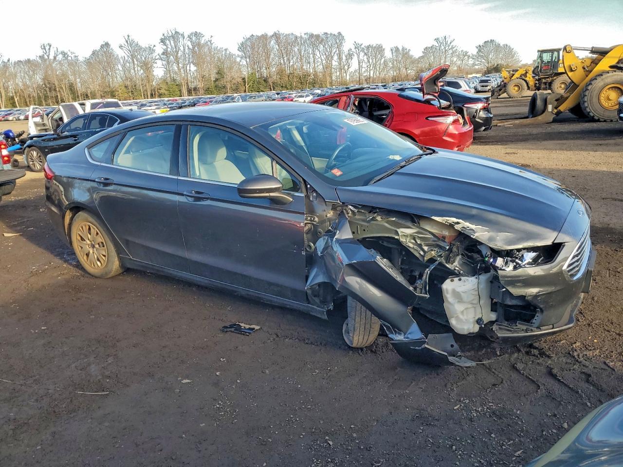 Ford Fusion S Image 3