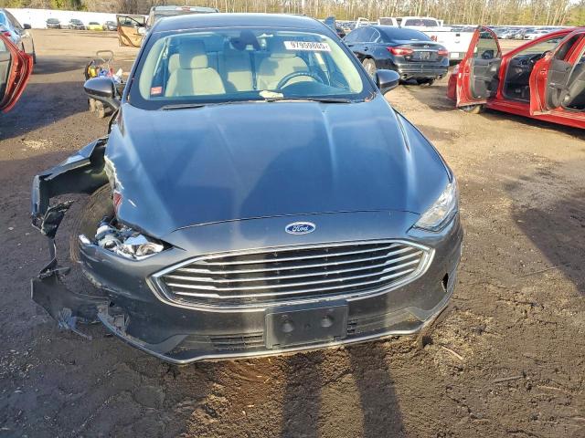 Ford Fusion S Image 4