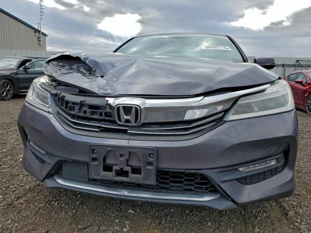 Honda Accord Touring Image 8