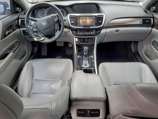 Honda Accord Touring Image 3