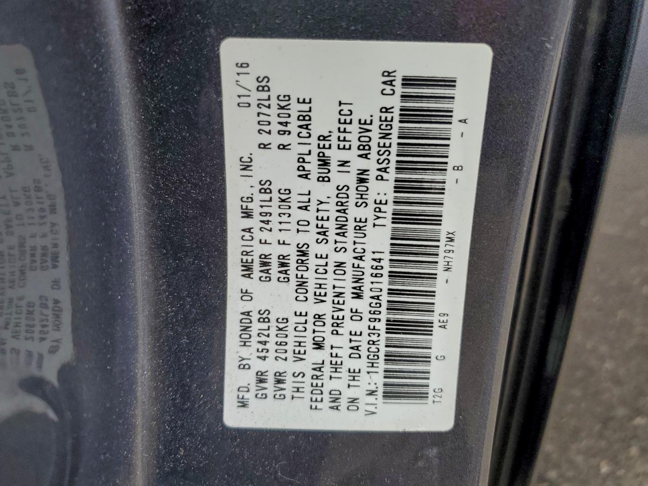 Honda Accord Touring Image 6