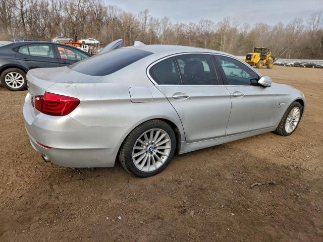 BMW 5 Series Xi Image 6