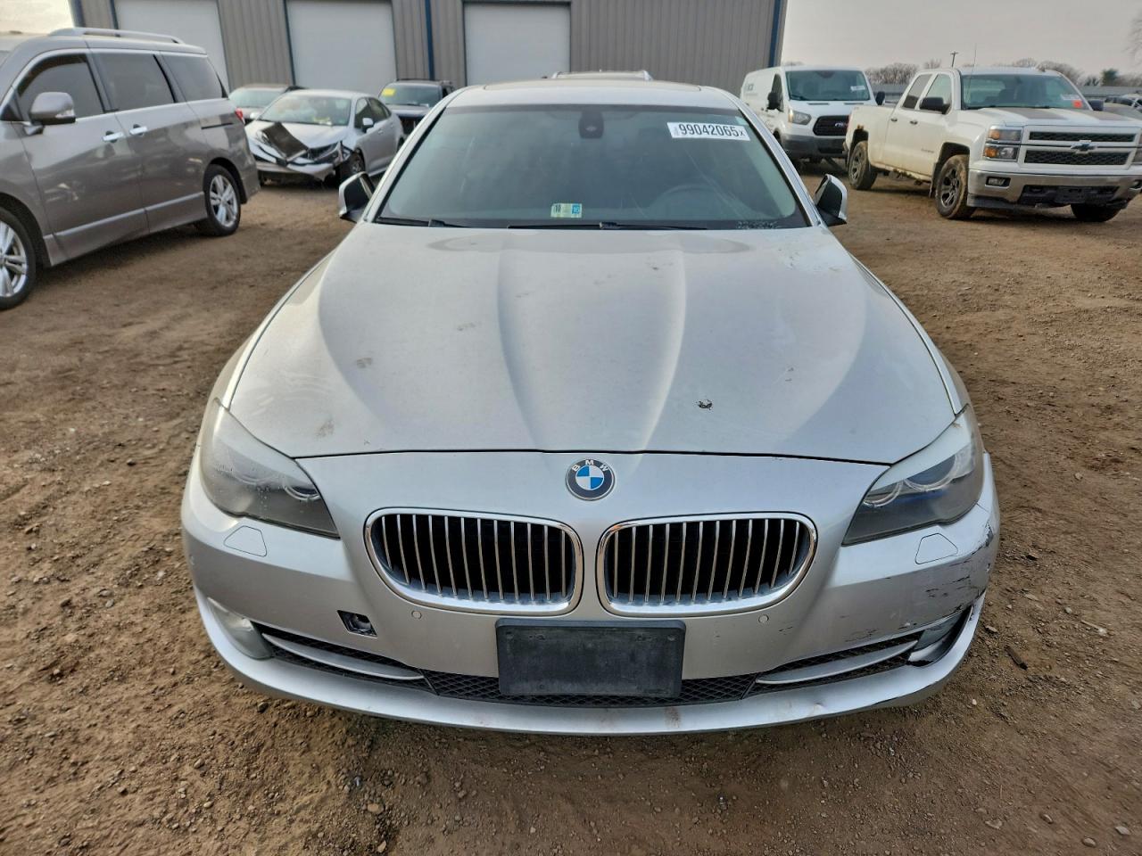 BMW 5 Series Xi Image 4