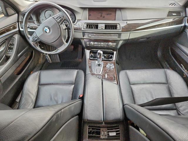 BMW 5 Series Xi Image 12