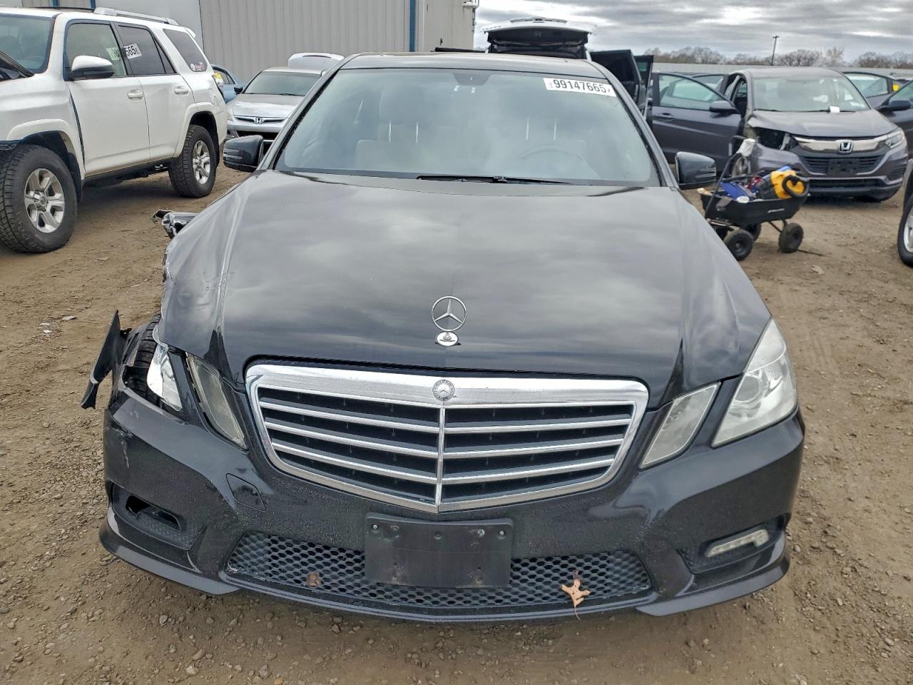 Mercedes-Benz E-Class 350 Image 4