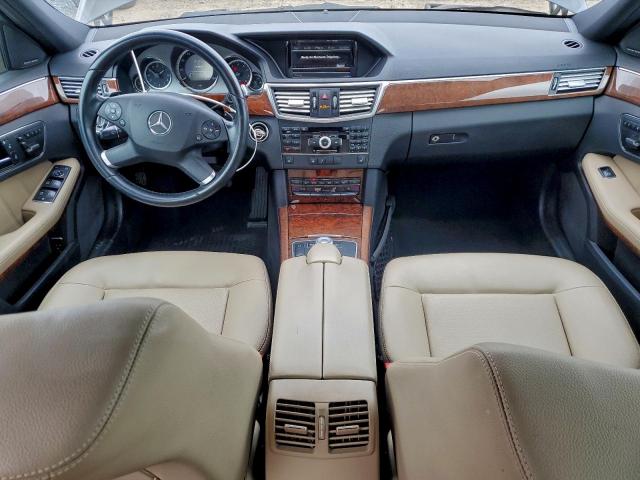 Mercedes-Benz E-Class 350 Image 12