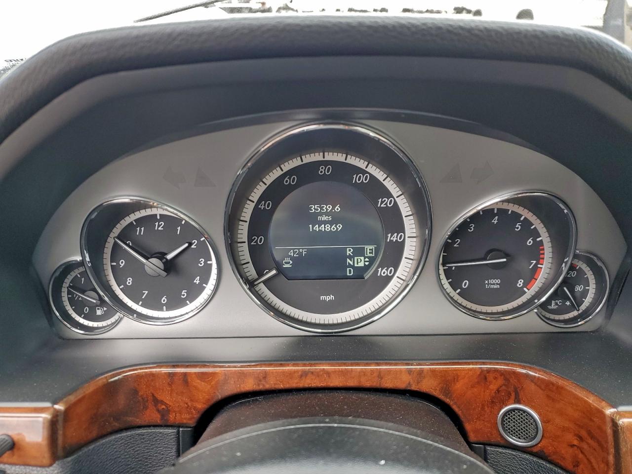 Mercedes-Benz E-Class 350 Image 10