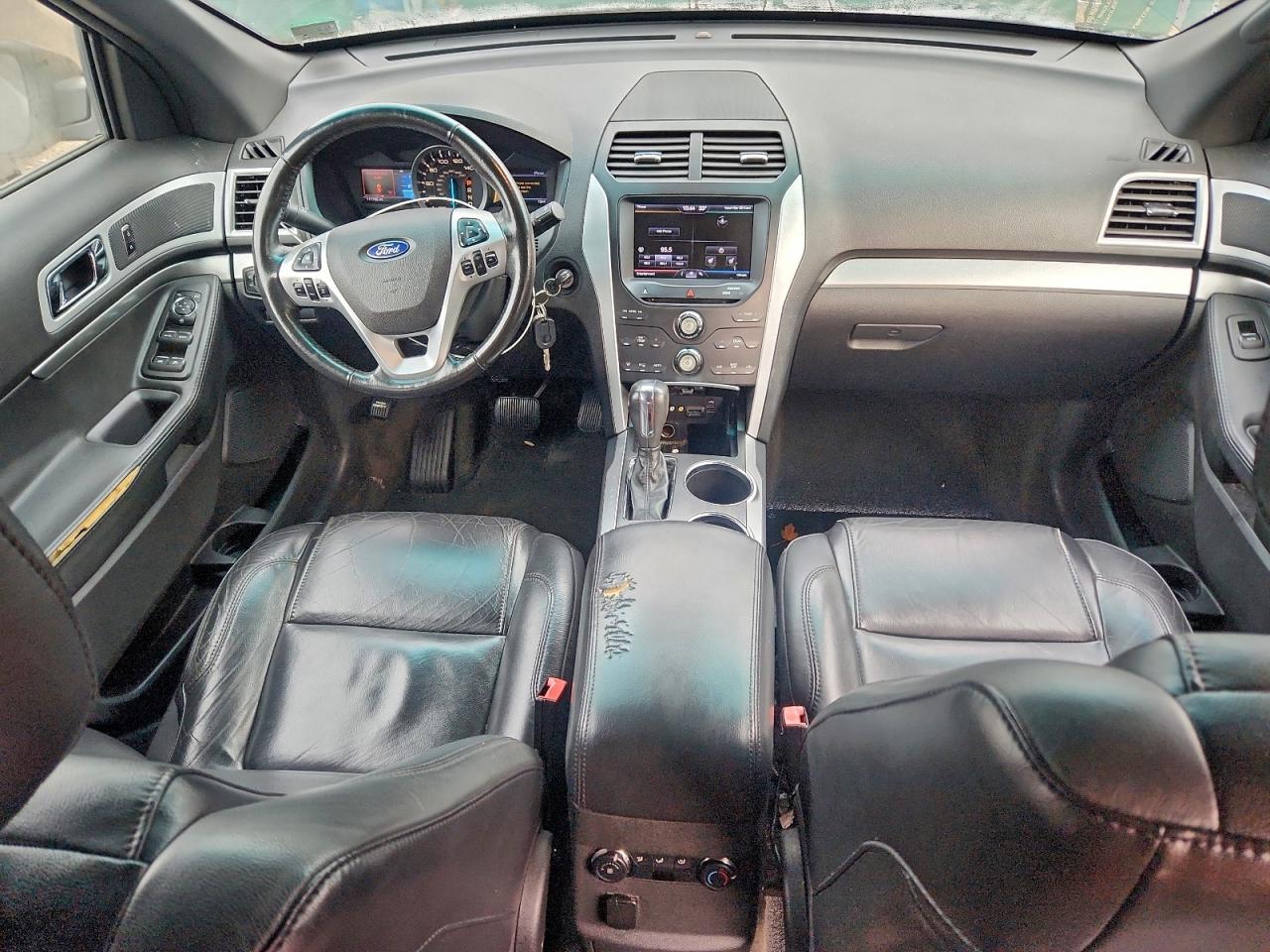 Ford Explorer Xlt Image 7