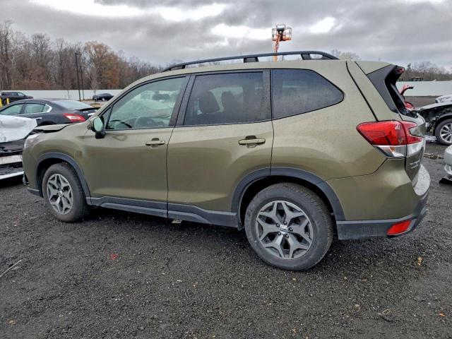 Subaru Forester Premium Image 4