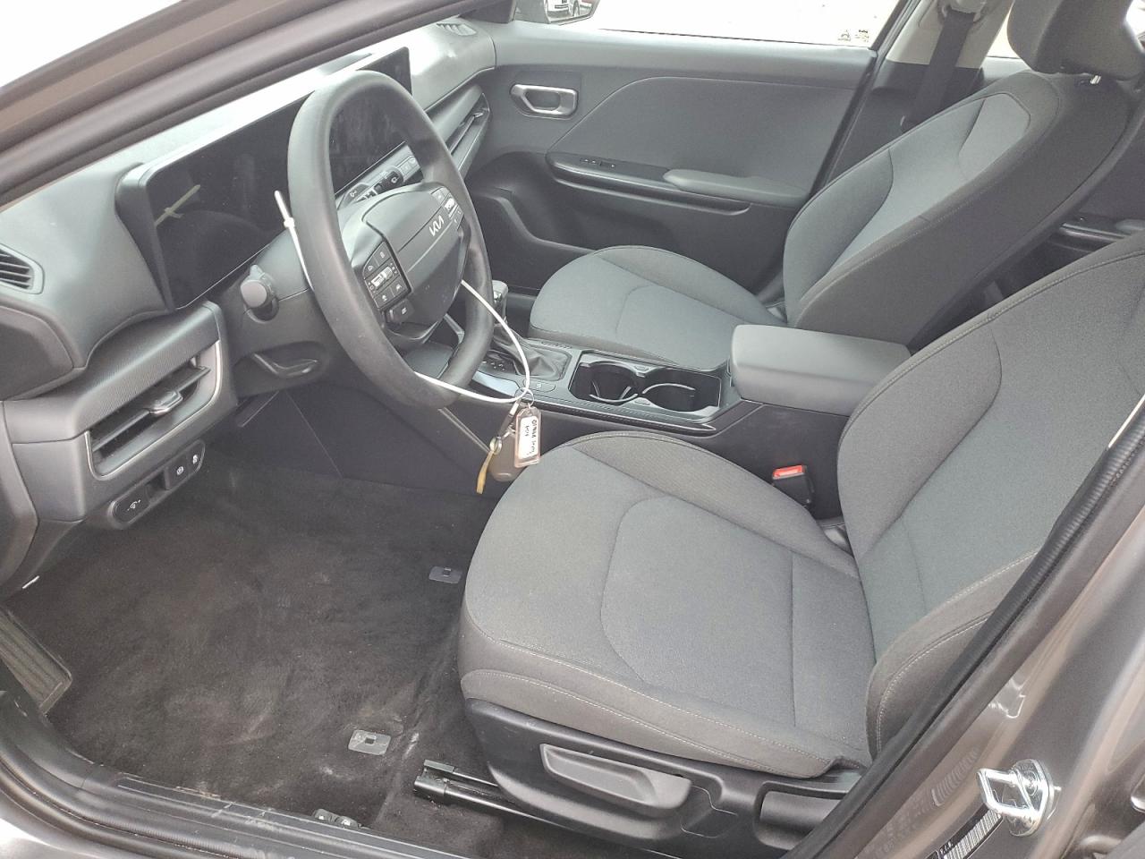 Kia K4 Lx Lx Image 3