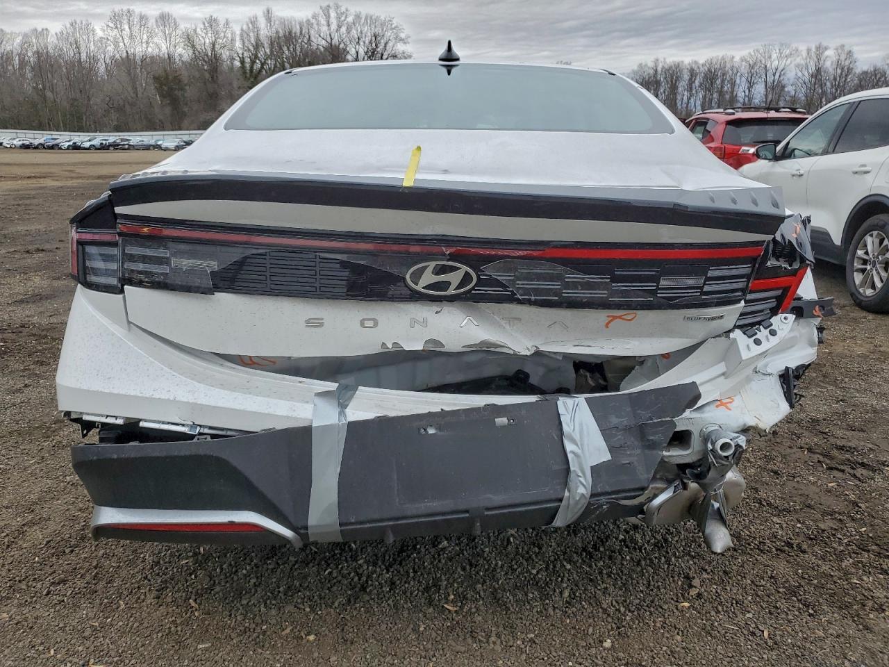 Hyundai SONATA Hybrid Image 5