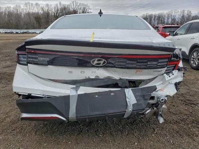 Hyundai SONATA Hybrid Image 5