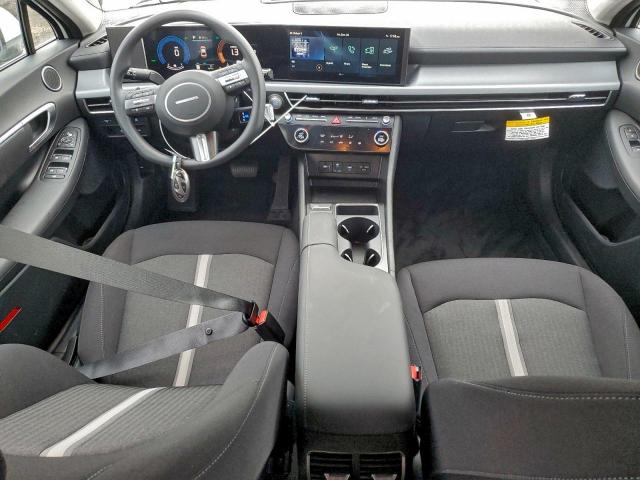 Hyundai SONATA Hybrid Image 4