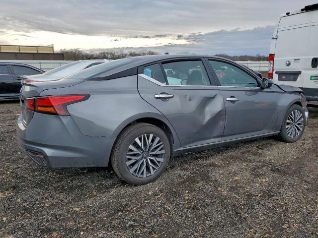 Nissan Altima Sv Image 6