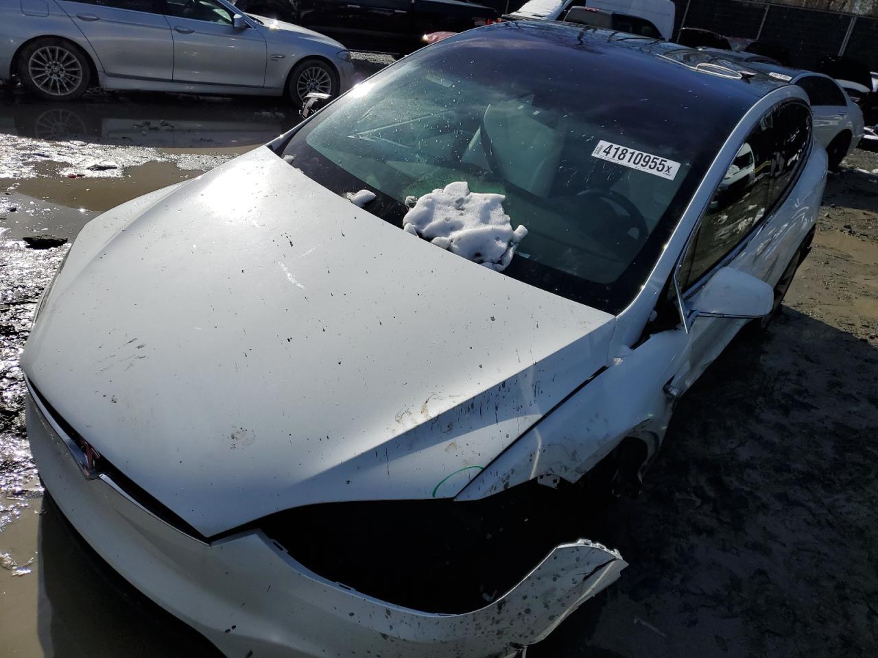 Tesla Model X Image 1