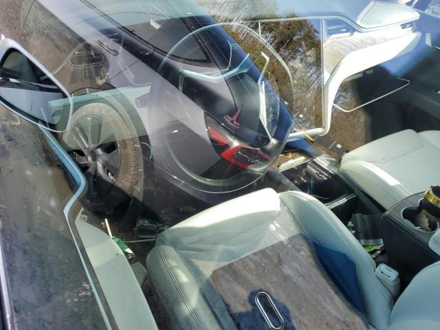 Tesla Model X Image 4