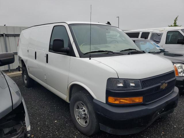 Chevrolet Express Image 4